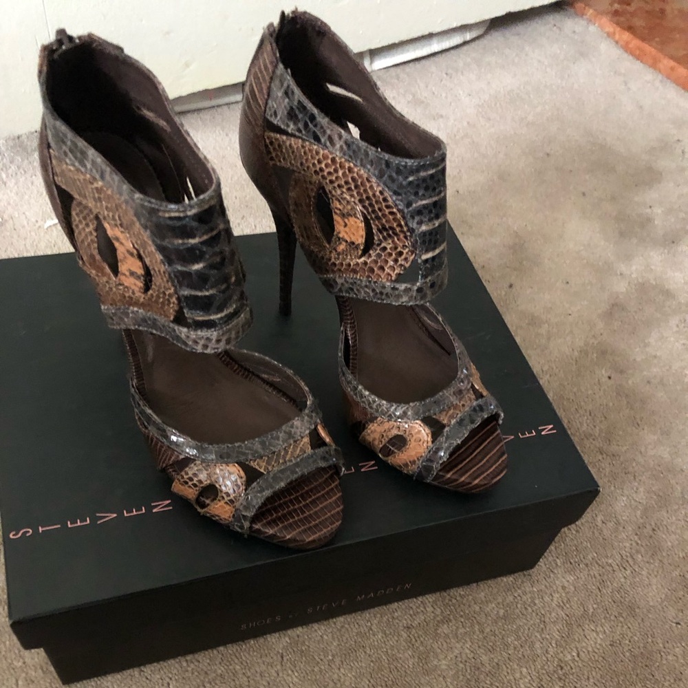 STEVEN size 6
